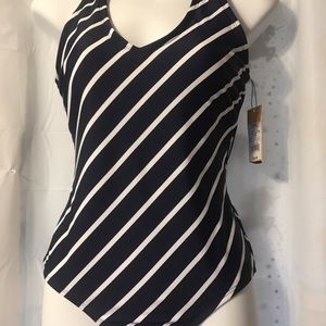 Swim wear one piece high coverage